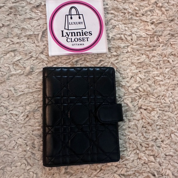 Christian Dior Cannage Agenda - Picture 4 of 15